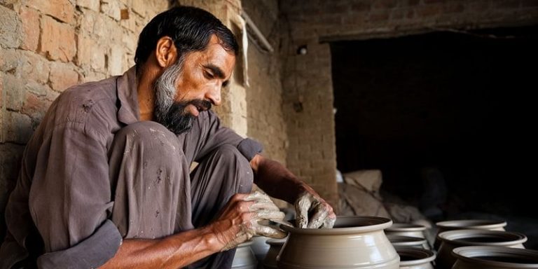 Indian Craftsmen: Craft your way to them!